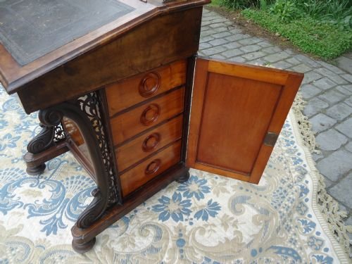 fig 1. VICTORIAN WALNUT DAVENPORT