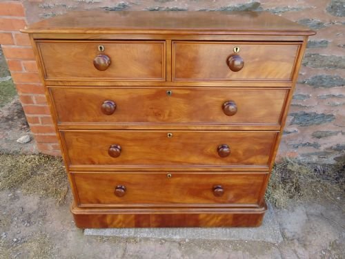 Small Victorian Satin Birch Chest of Drawers