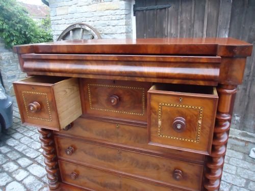 fig 1. VICTORIAN SCOTTISH CHEST OF DRAWERS