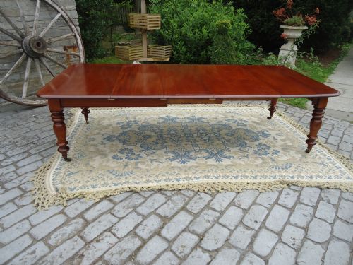 Early 19th Century, 3 Leaf Extending 
Mahogany Dining Table  Seats 14