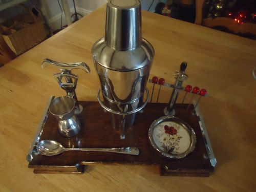 1920.S Art Deco Cocktail Set
