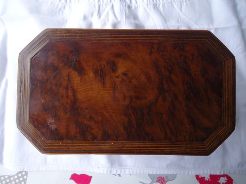 fig 1. BURR YEW WOOD  TWO DIVISION TEA CADDY circa 1760