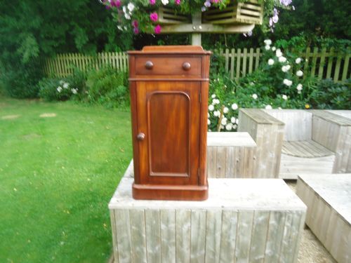 Victorian Mahogany Bedside Cupboard