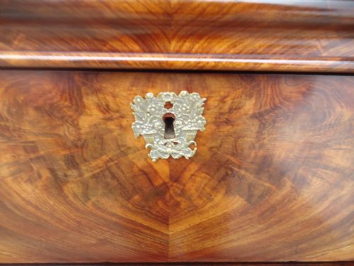 fig 2. Flame mahogany chest of six drawers