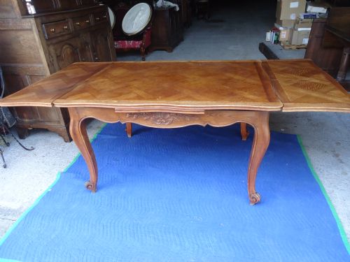 French Parquetry Extending Farmhouse/dining/kitchen Table. Seats Eight Comfortably.