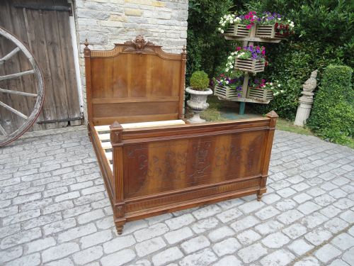 French 19th Century Chestnut Wood Double Bed