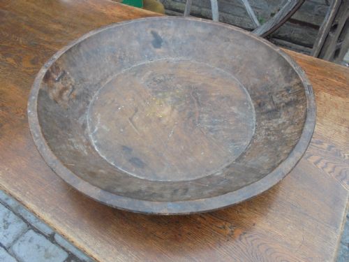 Very Large 17th Century Wooden Fruit /Vegetable Bowl