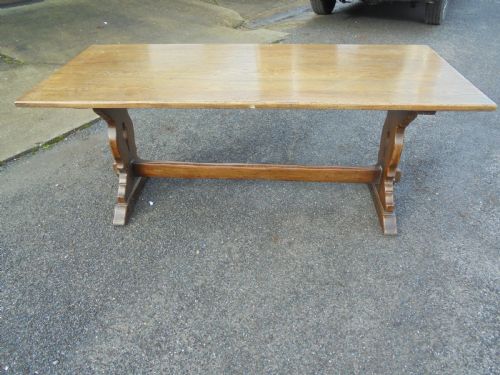 Oak Farmhouse Refectory/kitchen Table. Seats Eight.