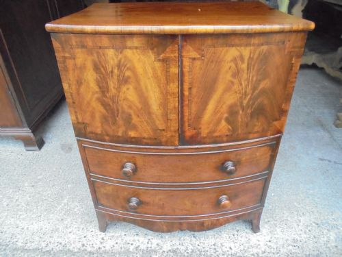George 3rd Mahogany Bow Front Commode