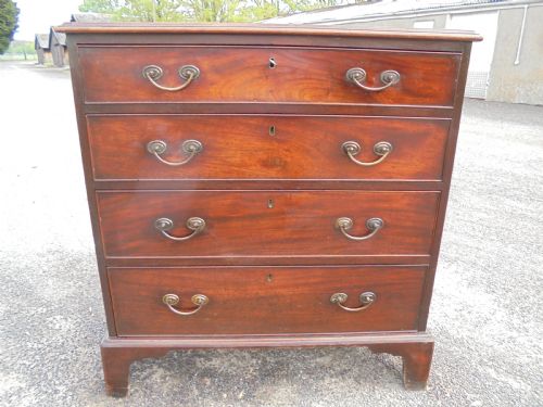 18th Century Mahogany Chest of Drawers.