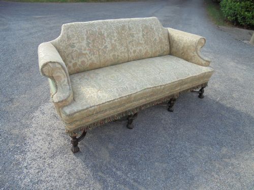 William & Mary Style Settee, Sofa. Three Seater