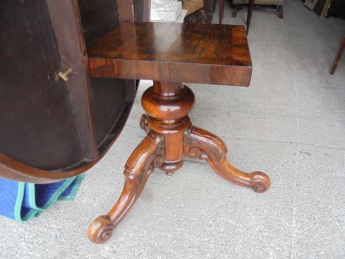 fig 1. Victorian circular rosewood hall or dining table