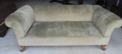 Large Country House Chesterfield Settee Sofa