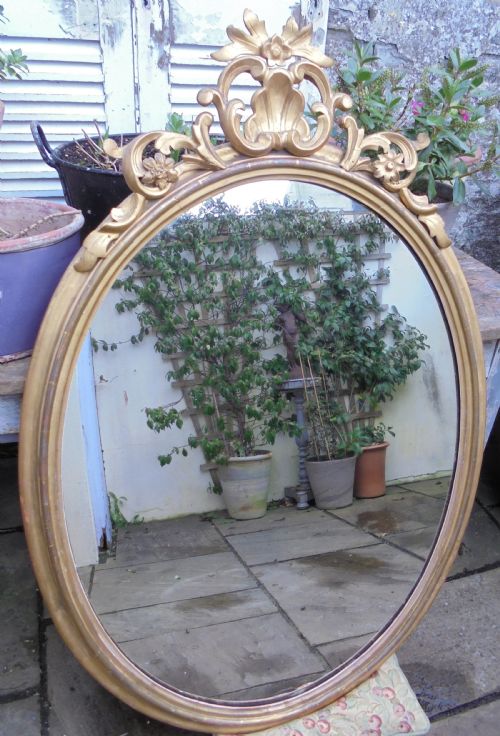 Large 18th Century Oval Gilded Wood Wall Mirror