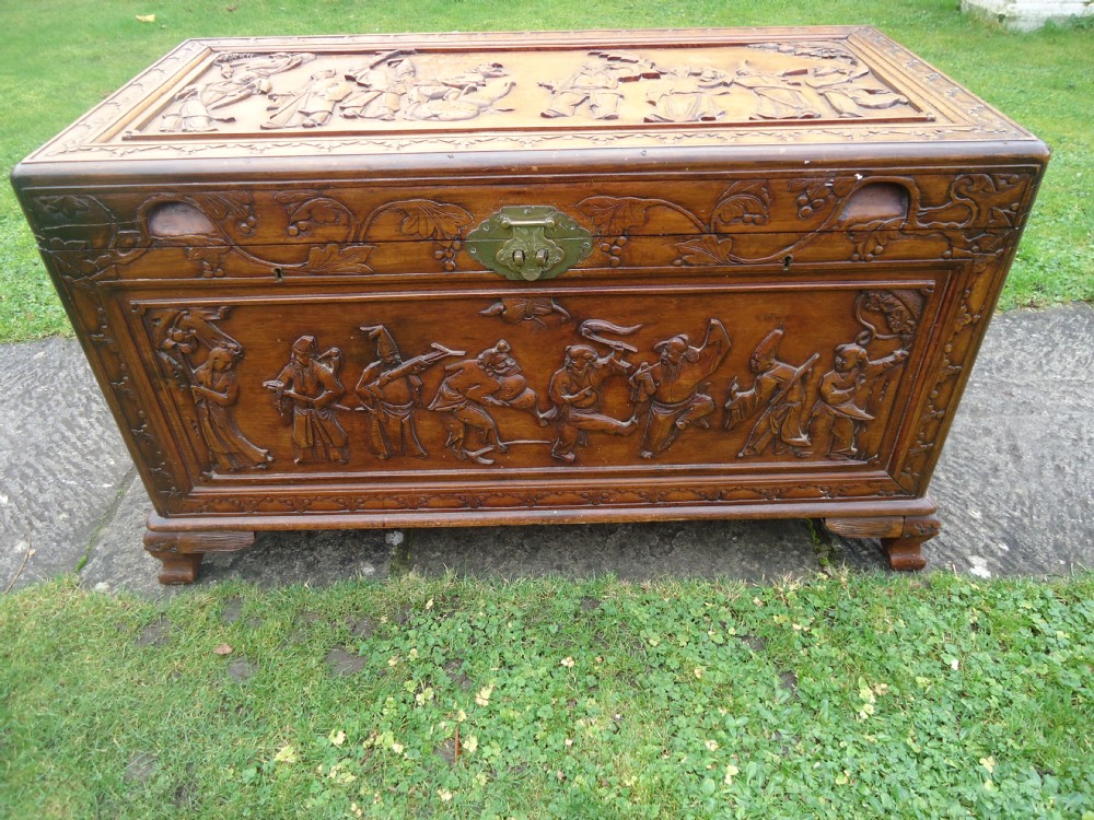 Oriental camphor wood storage box