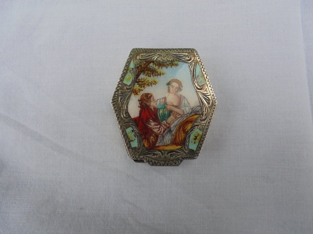 Enamelled silver with gilt interior patch box