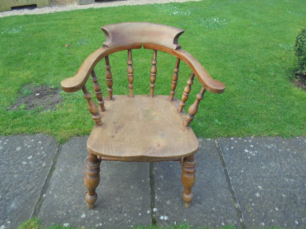 Ash and Elm smokers bow chair