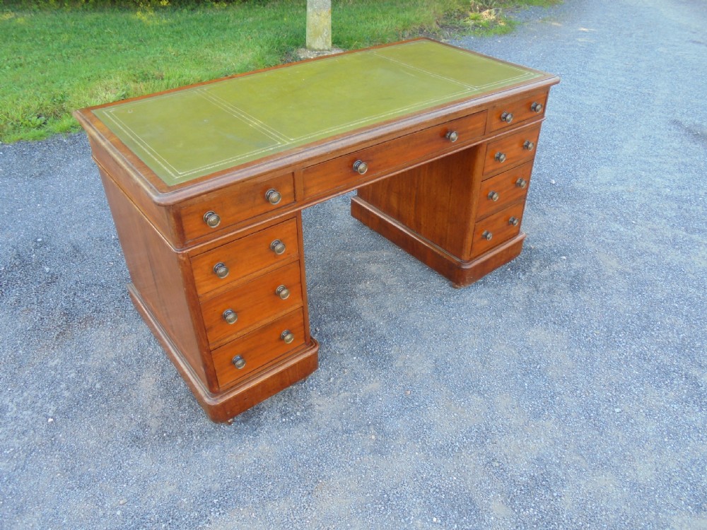 Victorian mahogany twin pedestal desk