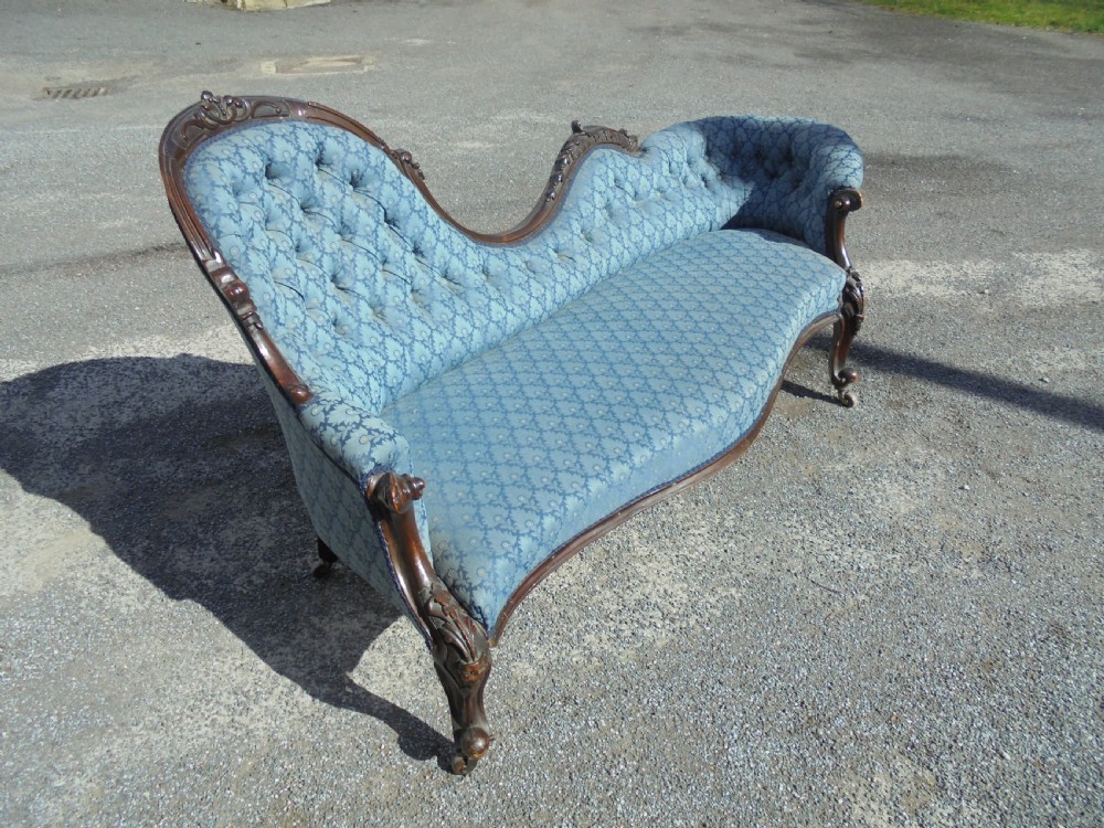 Victorian walnut salon chaise longue View III