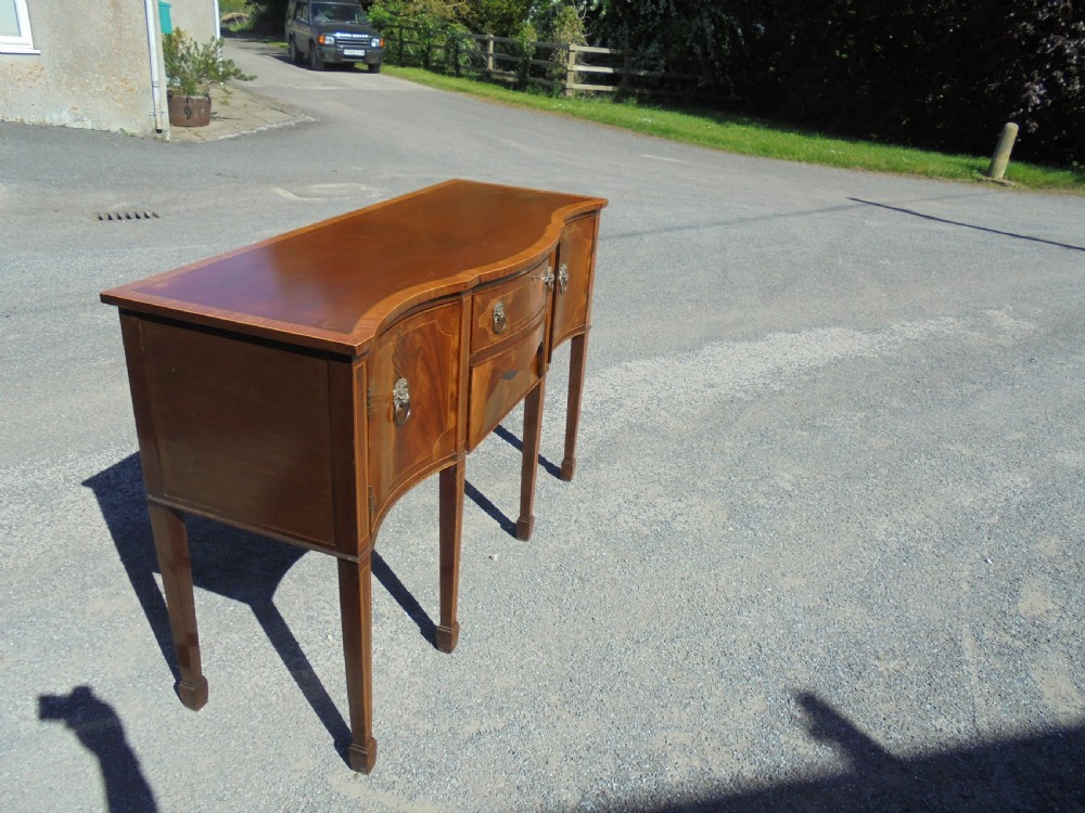 Mahogany Sheraton style sideboard View III