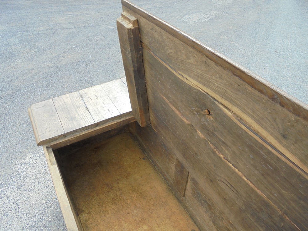 French late 18th century cedar wood coffer storage chest View IV