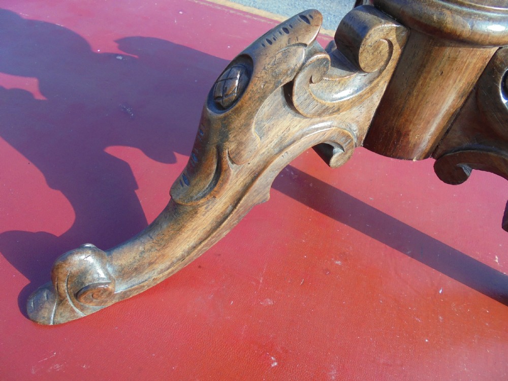 Victorian piano stool View II