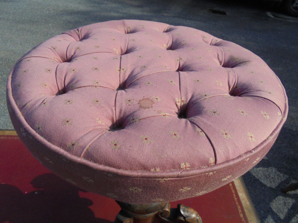 Victorian piano stool View III