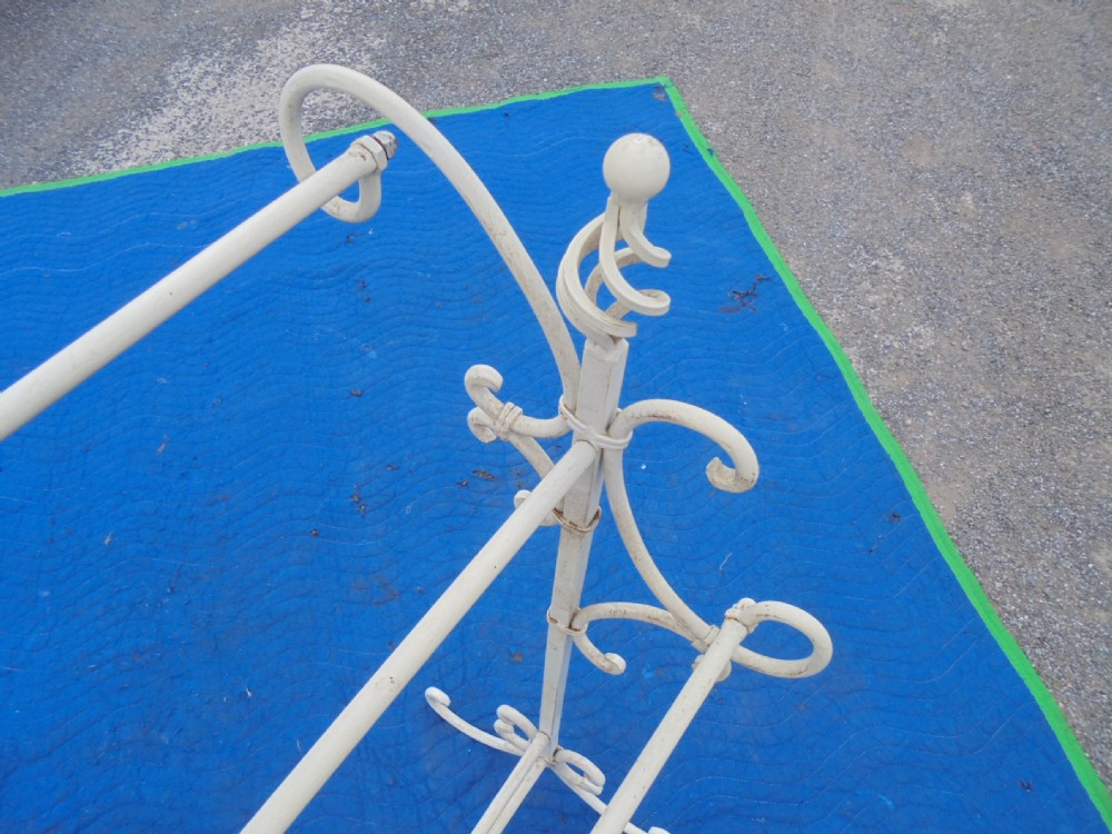 Painted iron towel rail or clothes stand View III