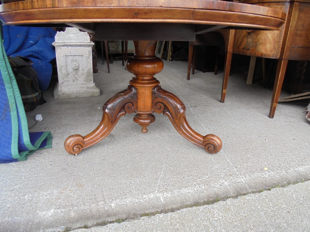 Victorian circular rosewood hall or dining table View V