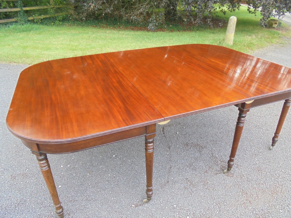 Late 18th century D end dining table. Seats ten. View IX