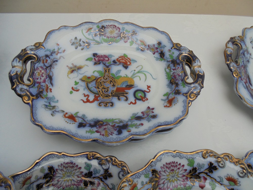 19th century decorative part dinner service View VI