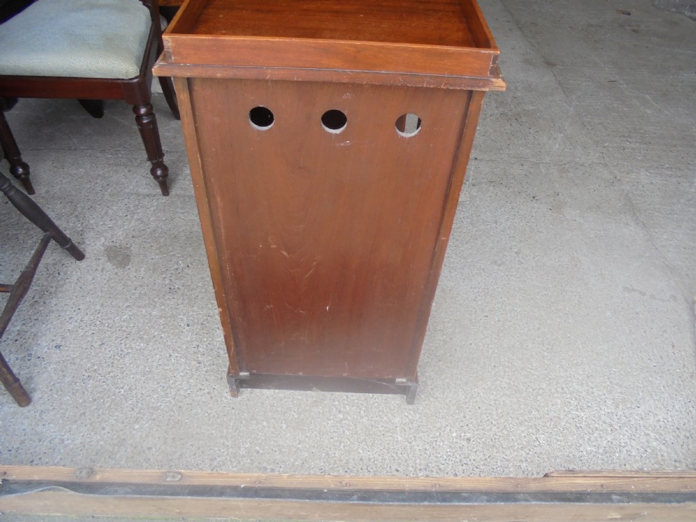 Howard and Son bedside cabinet View VIII