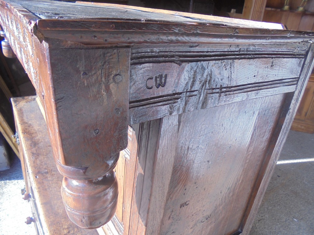 17th century oak cupboard View IV