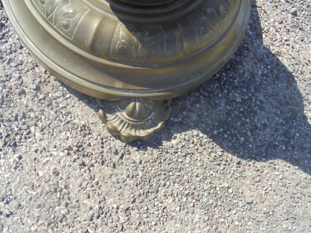 Brass telescopic standard lamp View IV