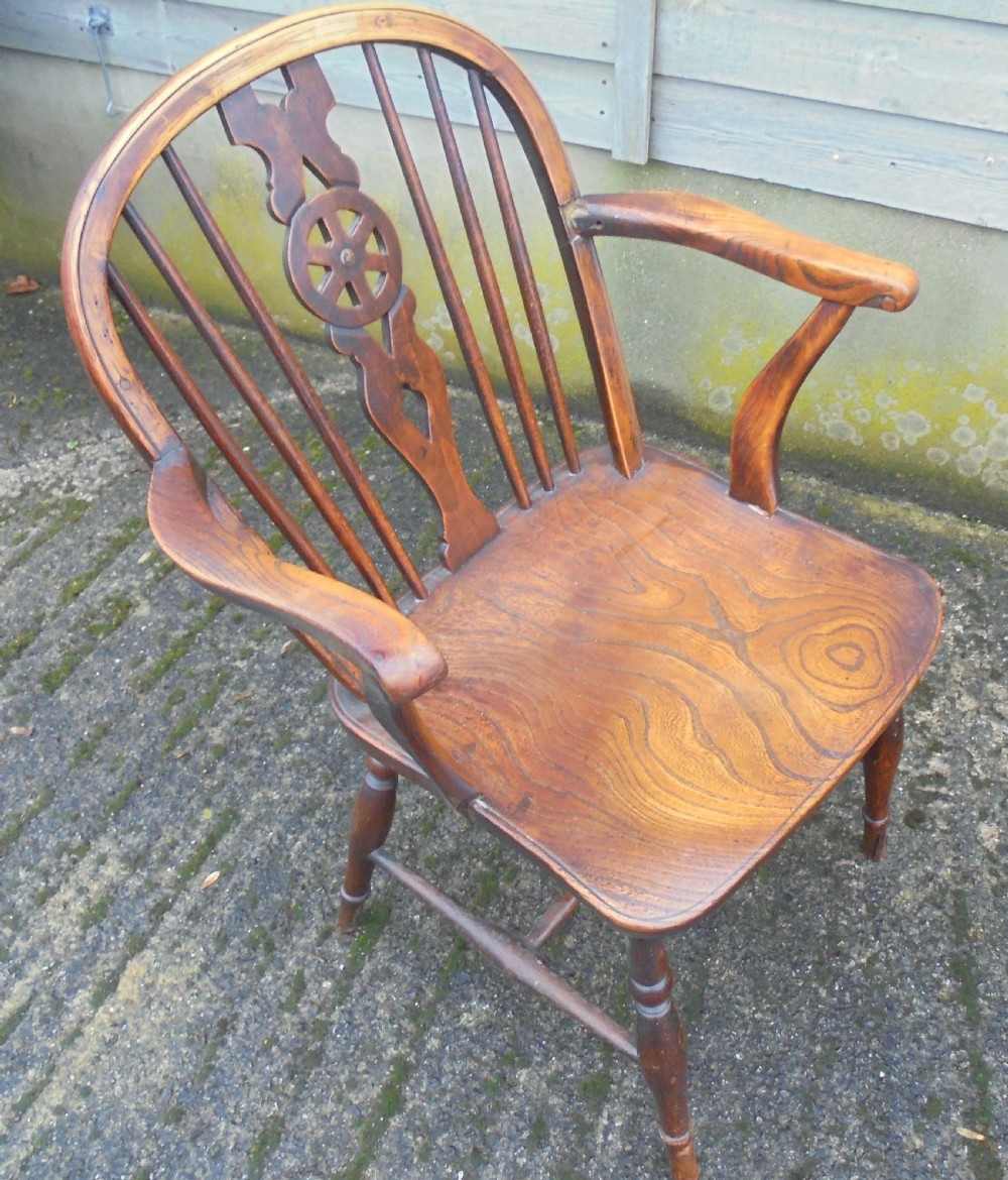 18 th century ash and elm wheelback armchair View II