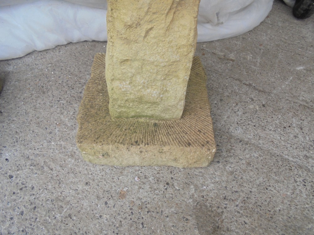 Hamstone bird bath View II