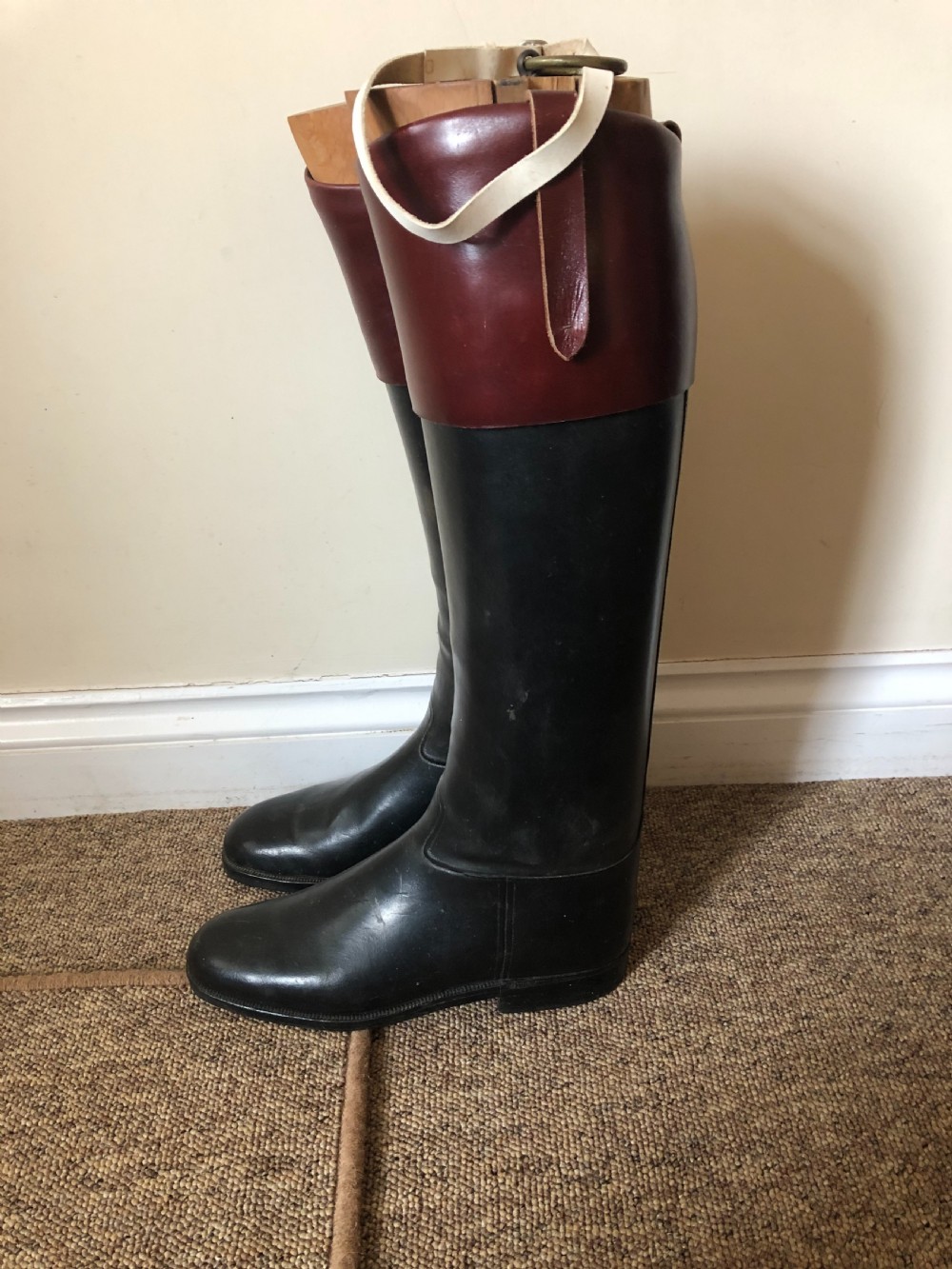 Bespoke Gentleman's riding boots View III