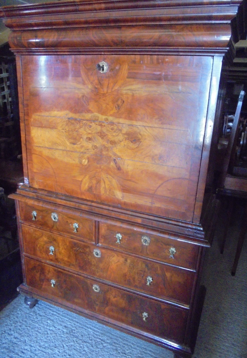William &Mary 18th century walnut fall front escritoire View IX