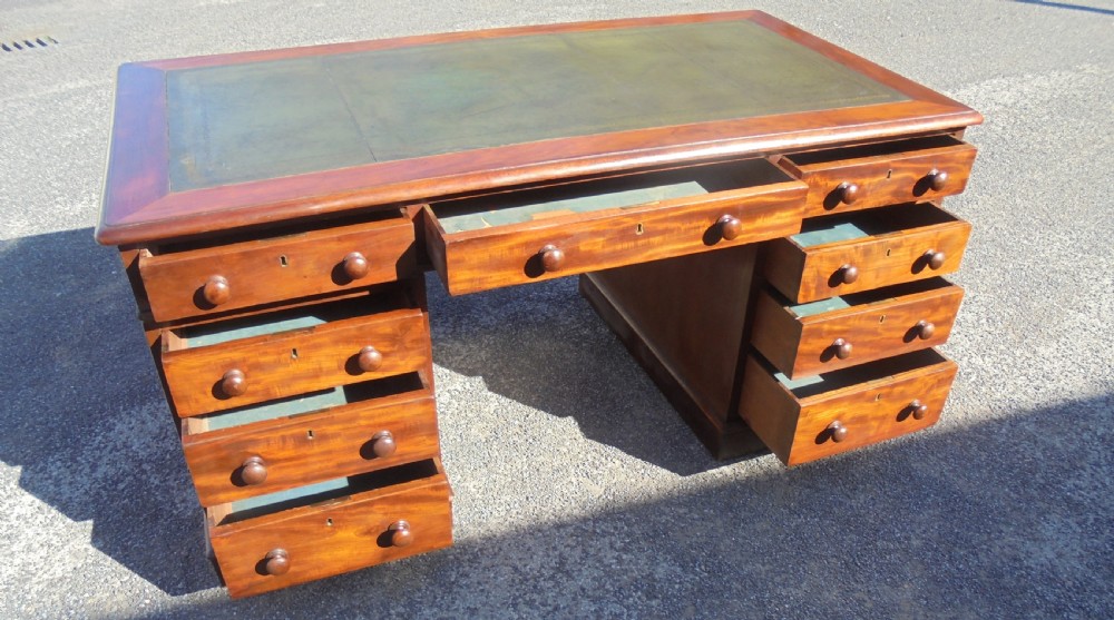 Large mahogany kneehole desk View VI