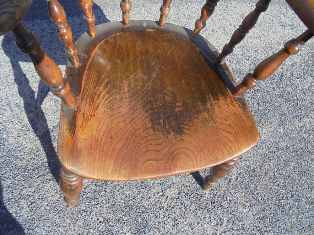 19th century elm smoker's bow chair View III