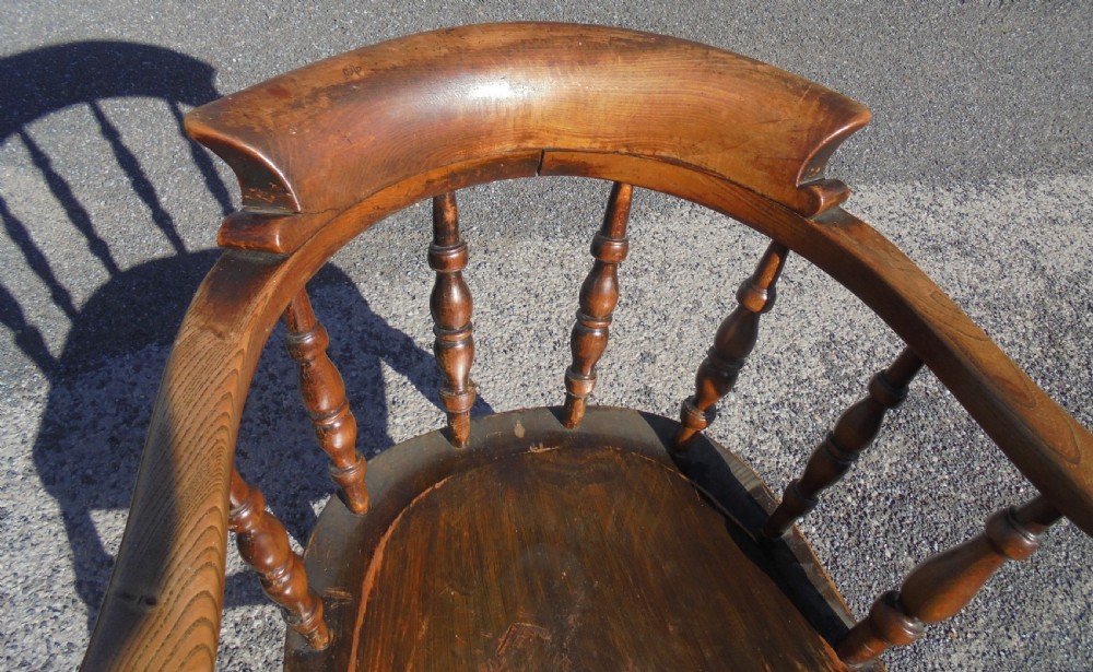19th century elm smoker's bow chair View IV