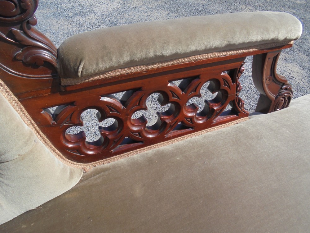 Victorian button back chaise longue sofa View II