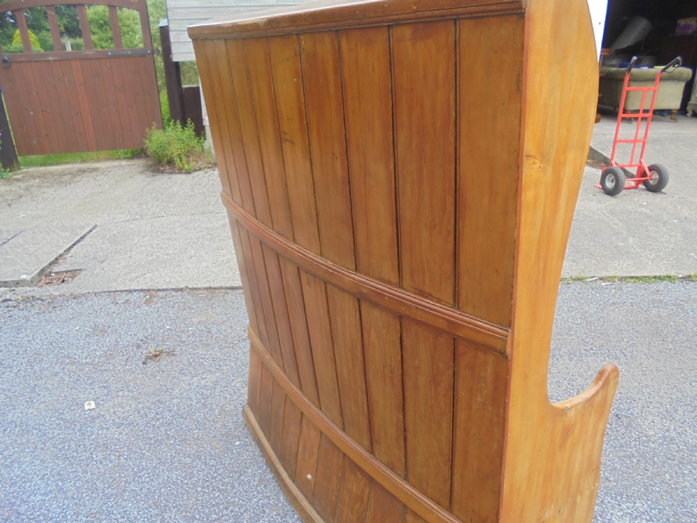 19th century pine,  bowed back country settle View V