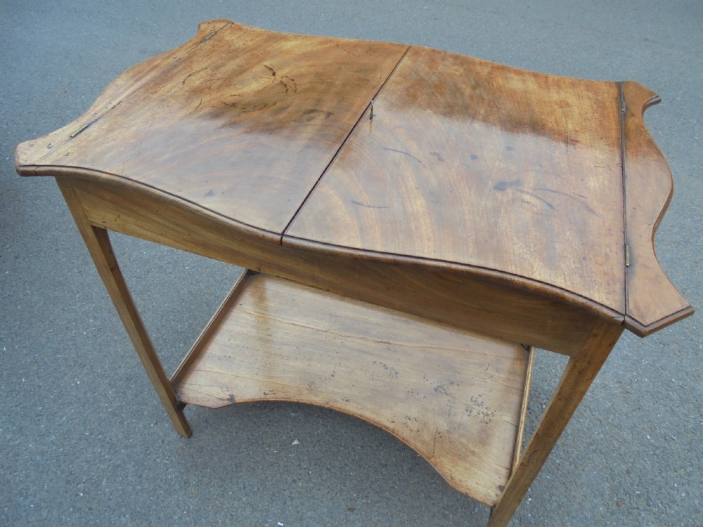 Faded mahogany Regency Ladies dressing table