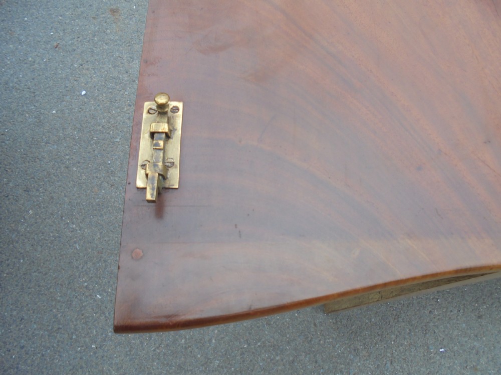 Faded mahogany Regency Ladies dressing table View IV