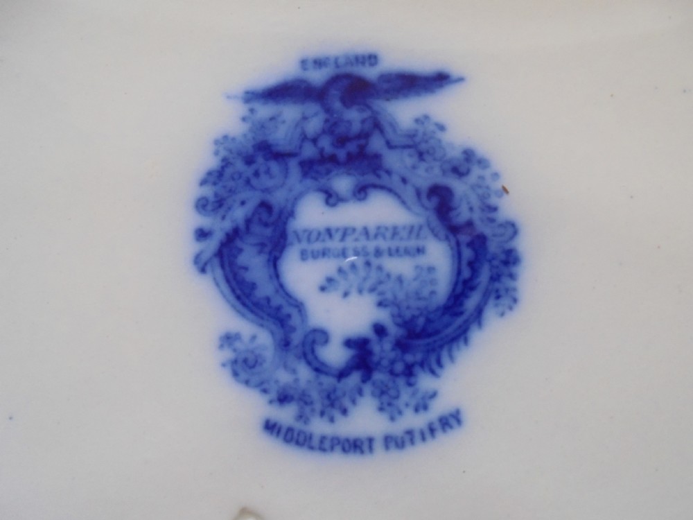 Superb English blue and white meat platter  View III