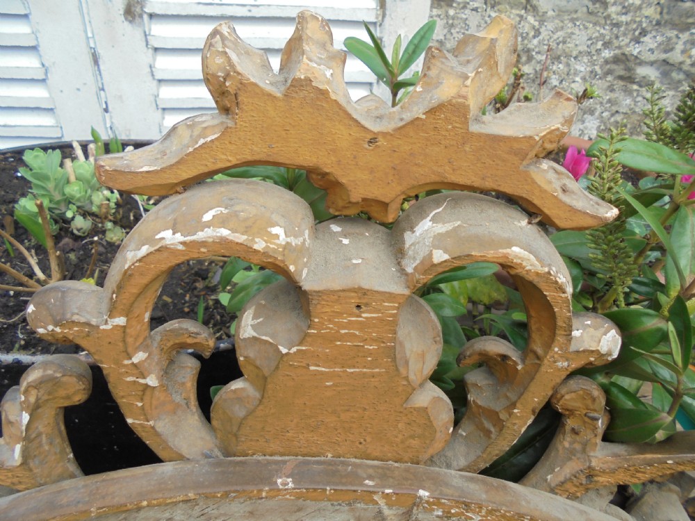 Large 18th century oval gilded wood wall mirror View II