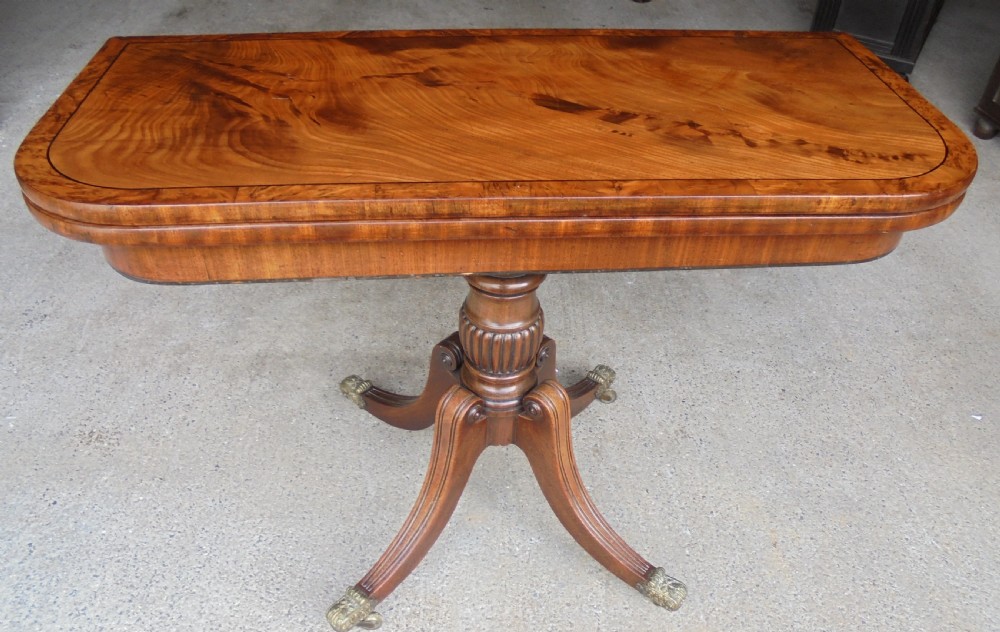 Regency mahogany and burr yew tea table lamp table