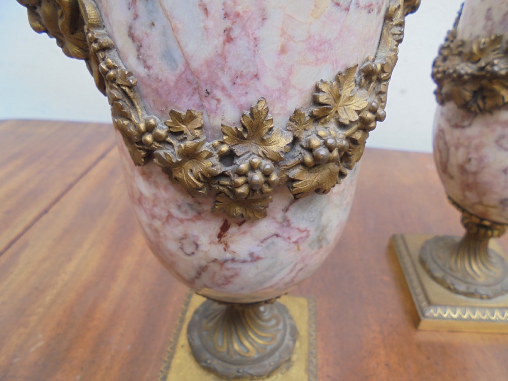 Pair of 18th century Cassolettes Urns Marble and ormolu View V
