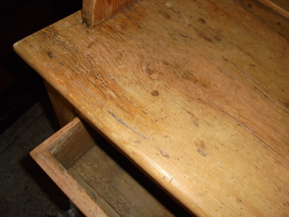 Late 19th century pine kitchen dresser View VI